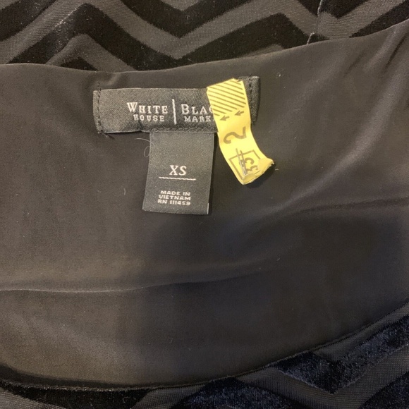 White House Black Market Black Velvet Striped Sheer Top Women's Size XS - Picture 8 of 9